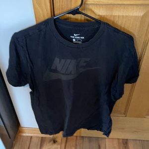 5 for $25 Nike tshirt